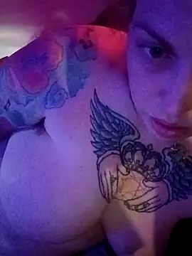 Snapshot of favoritestepsis chatting on September 28, 10:48 pm favoritestepsis online show from September 28, 10:48 pm