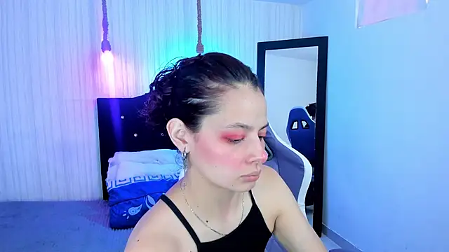 nicky angel1 online show from December 18, 6:47 pm