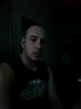 Snapshot of jarous32- chatting on February 25, 6:03 am jarous32- online show from February 25, 6:03 am