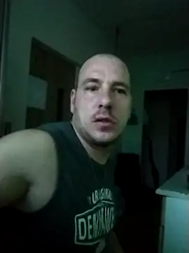 Snapshot of jarous32- chatting on February 27, 5:56 am jarous32- online show from February 27, 5:56 am