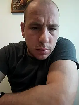 Snapshot of jarous32- chatting on March 8, 6:17 am jarous32- online show from March 8, 6:17 am