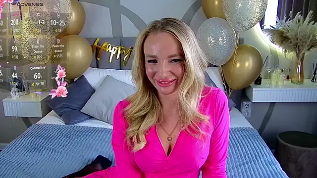 WoW  JuliaBlonde online show from March 22, 3:21 am