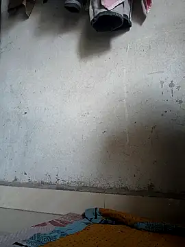 Snapshot of lovely----bhabhi chatting on December 1, 3:22 am lovely----bhabhi online show from December 1, 3:22 am