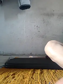 Snapshot of lovely----bhabhi chatting on December 5, 3:59 am lovely----bhabhi online show from December 5, 3:59 am