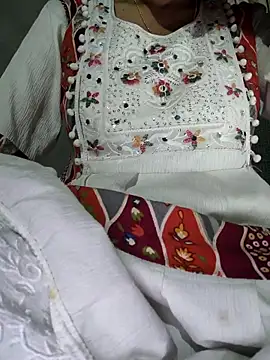 Snapshot of lovely----bhabhi chatting on December 20, 1:02 am lovely----bhabhi online show from December 20, 1:02 am