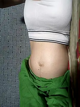 Snapshot of lovely----bhabhi chatting on March 2, 5:52 am lovely----bhabhi online show from March 2, 5:52 am