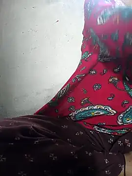 Snapshot of lovely----bhabhi chatting on March 6, 5:04 am lovely----bhabhi online show from March 6, 5:04 am