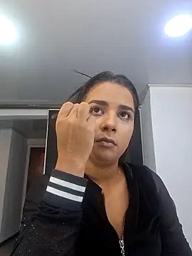 MariamLaraa online show from October 26, 12:49 am