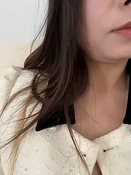 jinj-a online show from February 12, 4:33 pm