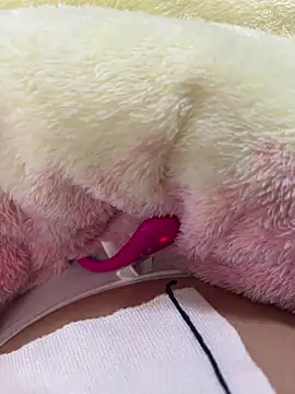 jinj-a online show from March 18, 4:26 am