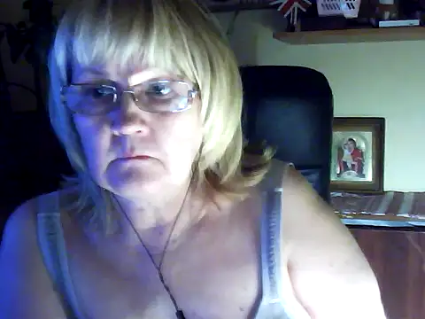 Violet5364 online show from November 20, 9:25 pm
