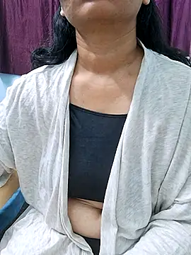 Jassi Does online show from February 27, 2:21 pm