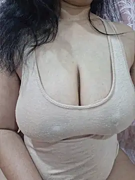 Jassi Does online show from May 3, 10:38 pm