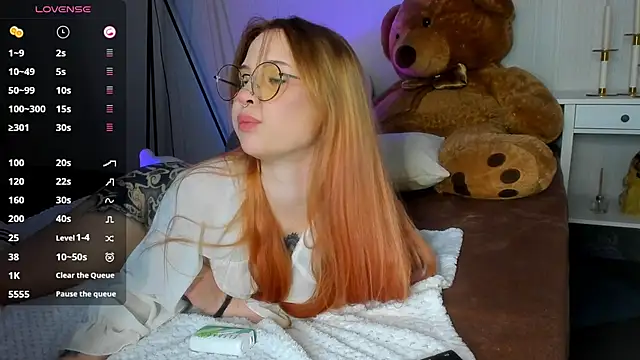 Snapshot of marynixoxo chatting on February 11, 3:08 am marynixoxo online show from February 11, 3:08 am