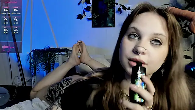 Snapshot of marynixoxo chatting on March 4, 5:11 am marynixoxo online show from March 4, 5:11 am