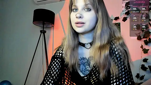 Snapshot of marynixoxo chatting on March 7, 8:02 am marynixoxo online show from March 7, 8:02 am