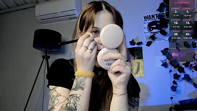 Snapshot of marynixoxo chatting on March 9, 3:01 am marynixoxo online show from March 9, 3:01 am