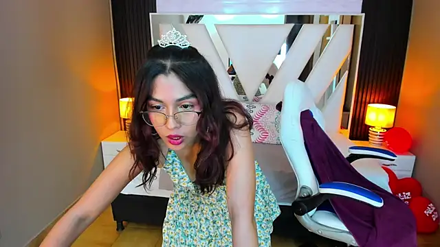 Cristin Petite online show from February 18, 9:42 pm