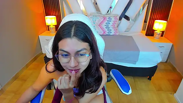 Cristin Petite online show from March 21, 2:29 pm