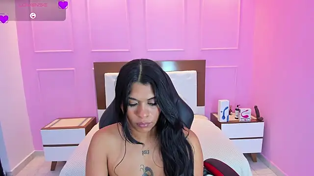 LINDSAY MARIN2 online show from March 17, 3:18 pm