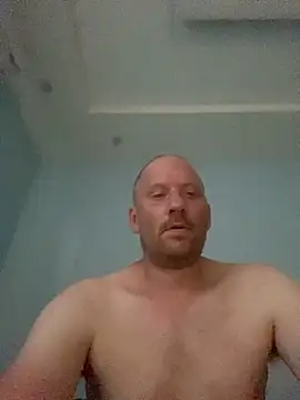 Snapshot of Krzysiekg123 chatting on October 3, 4:15 pm Krzysiekg123 online show from October 3, 4:15 pm