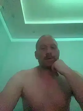 Snapshot of Krzysiekg123 chatting on October 7, 5:10 pm Krzysiekg123 online show from October 7, 5:10 pm