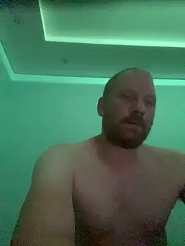 Snapshot of Krzysiekg123 chatting on October 20, 9:48 pm Krzysiekg123 online show from October 20, 9:48 pm