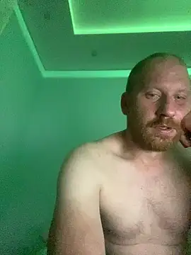 Snapshot of Krzysiekg123 chatting on October 24, 6:59 pm Krzysiekg123 online show from October 24, 6:59 pm