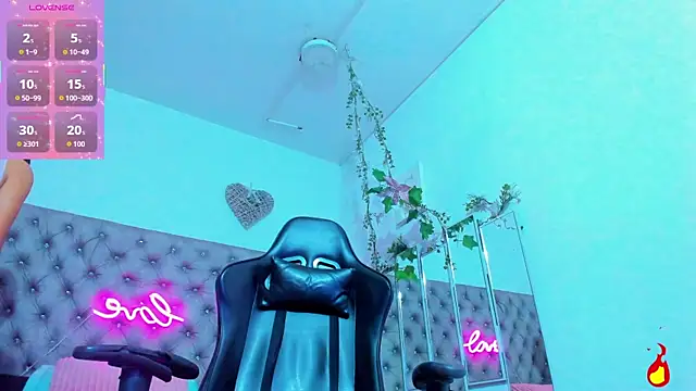 Naomii Viper online show from January 17, 11:04 am