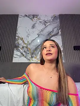 Snapshot of Vaniluu_9 chatting on April 16, 4:13 am Vaniluu 9 online show from April 16, 4:13 am