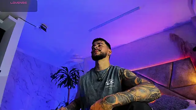 DickGriffith  online show from October 4, 12:47 pm