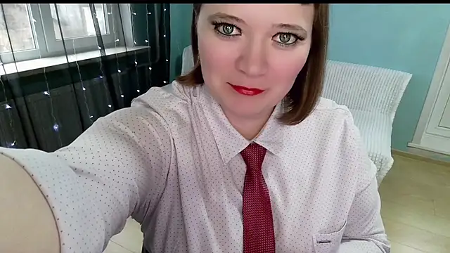 Snapshot of LizaMilfa chatting on November 1, 9:22 am LizaMilfa online show from November 1, 9:22 am