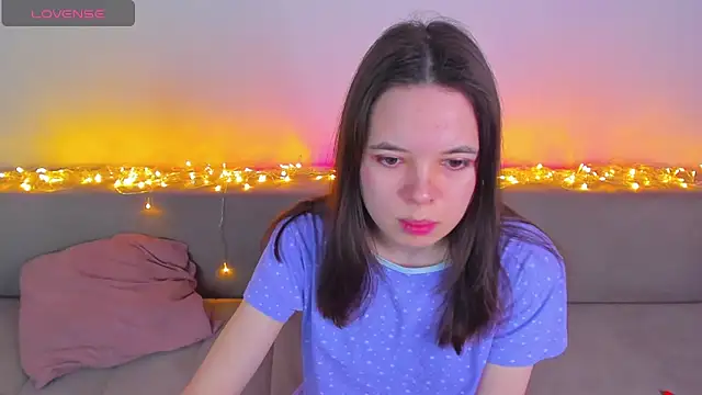 Chio Mio online show from March 14, 1:24 pm