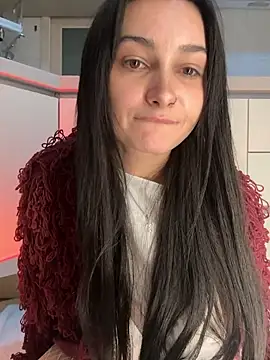 lunalovelee online show from November 18, 4:22 pm