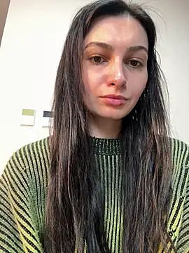 lunalovelee online show from May 11, 2:34 pm