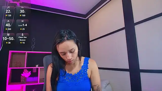 EmiliaRose  online show from February 26, 9:16 pm