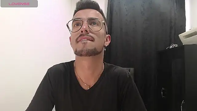 Demian val online show from February 27, 10:53 pm