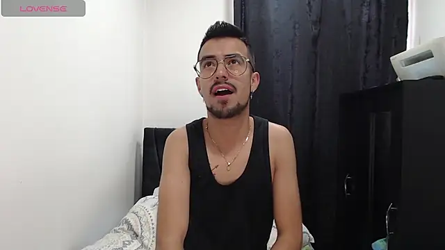 Demian val online show from March 4, 1:06 pm