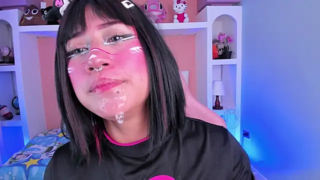 miss   megan online show from September 25, 2:37 am