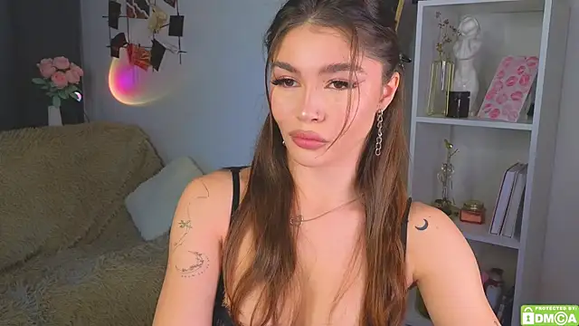 Caroline  Brown online show from October 9, 4:10 am