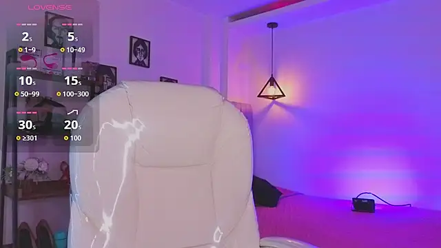 Snapshot of Miller_Vanessa_ chatting on September 20, 8:32 pm Miller Vanessa online show from September 20, 8:32 pm