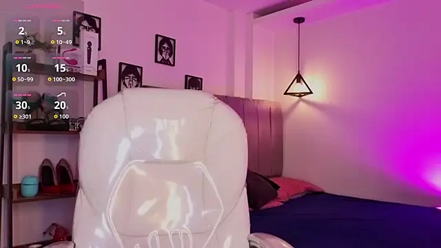 Miller Vanessa  online show from November 3, 8:32 pm