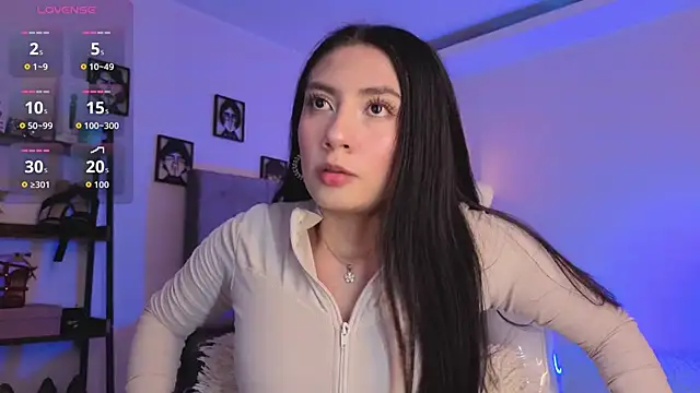 Miller Vanessa  online show from May 4, 8:49 pm