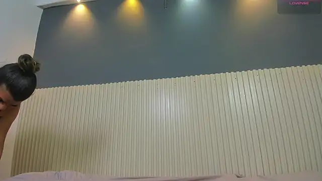 Aida-nicolle online show from October 2, 10:11 am