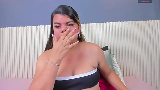 Aida-nicolle online show from October 3, 9:39 am