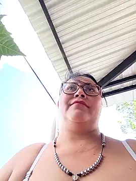 Snapshot of promiscuous-indecent-momm chatting on October 14, 7:47 pm promiscuous-indecent-momm online show from October 14, 7:47 pm