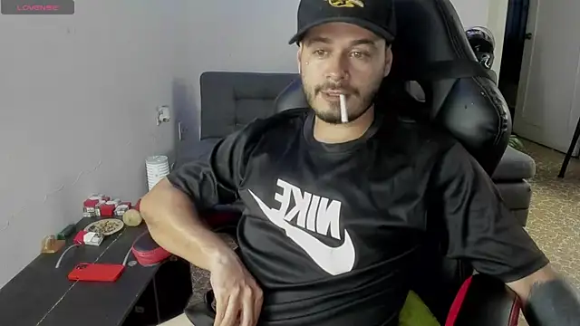 ragnar lothbrok777 online show from November 5, 9:26 pm