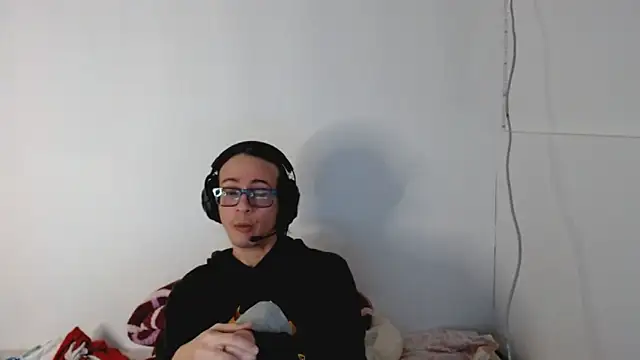 cholitohermoso online show from November 3, 4:30 pm