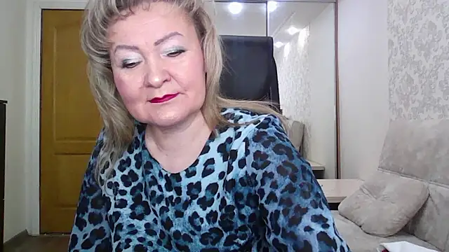 Victoria secrets  online show from February 4, 9:15 am