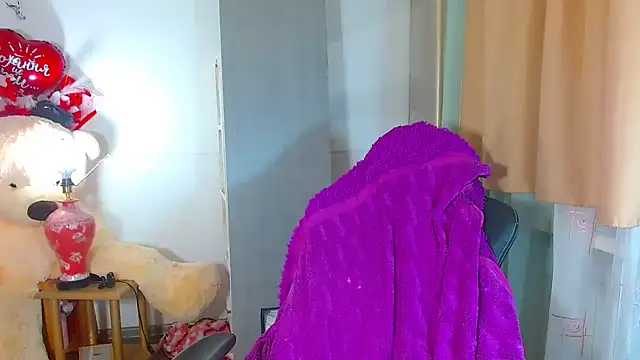 moonmaaiden online show from March 11, 7:47 am